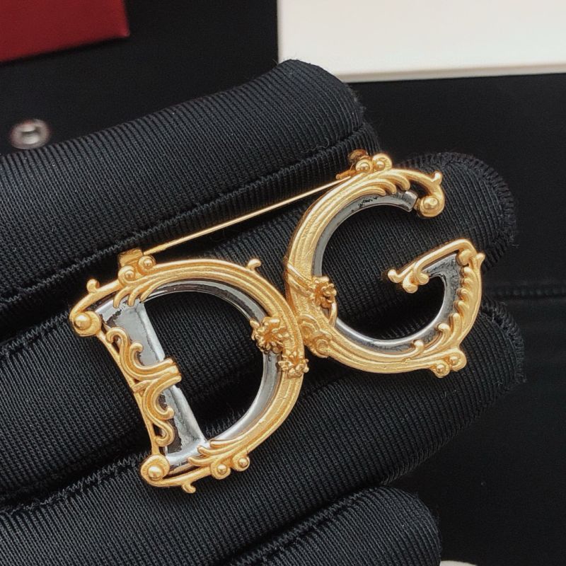 D&G Brooch