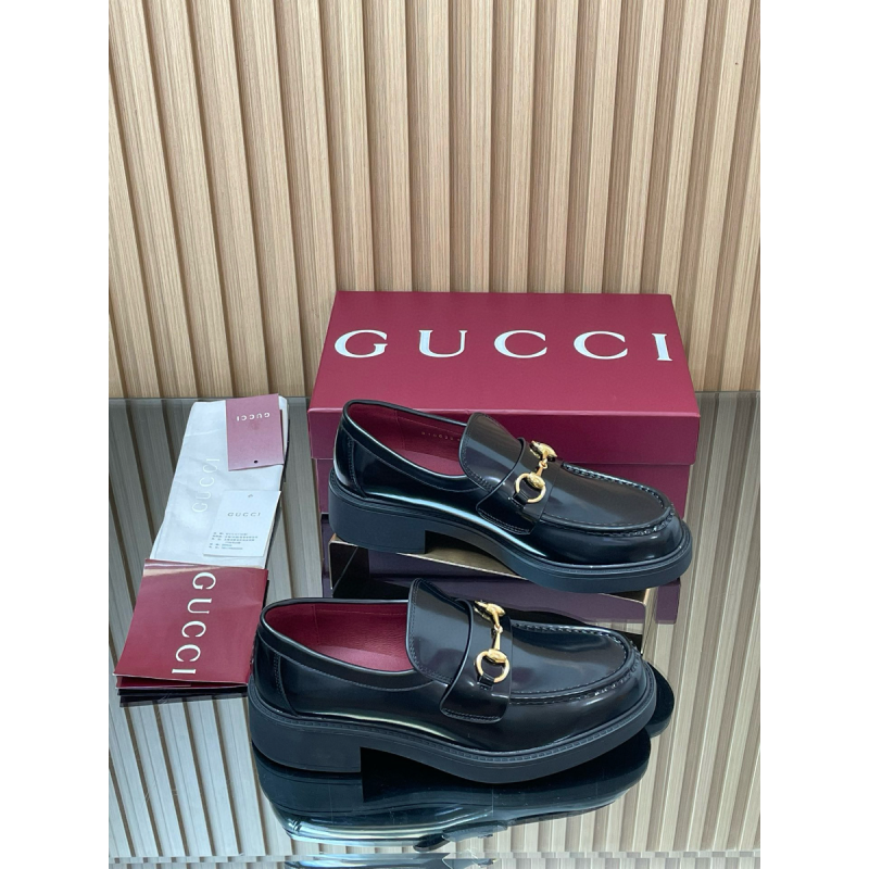 Women's loafer with Horsebit