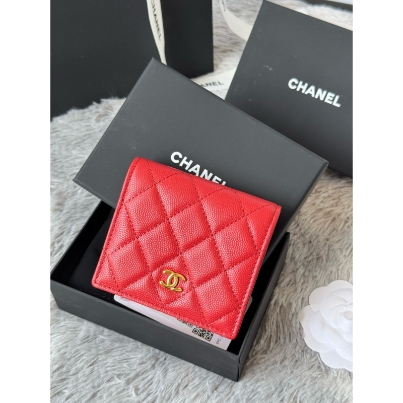 Chanel Red grained leather Small folded wallet gold hardware