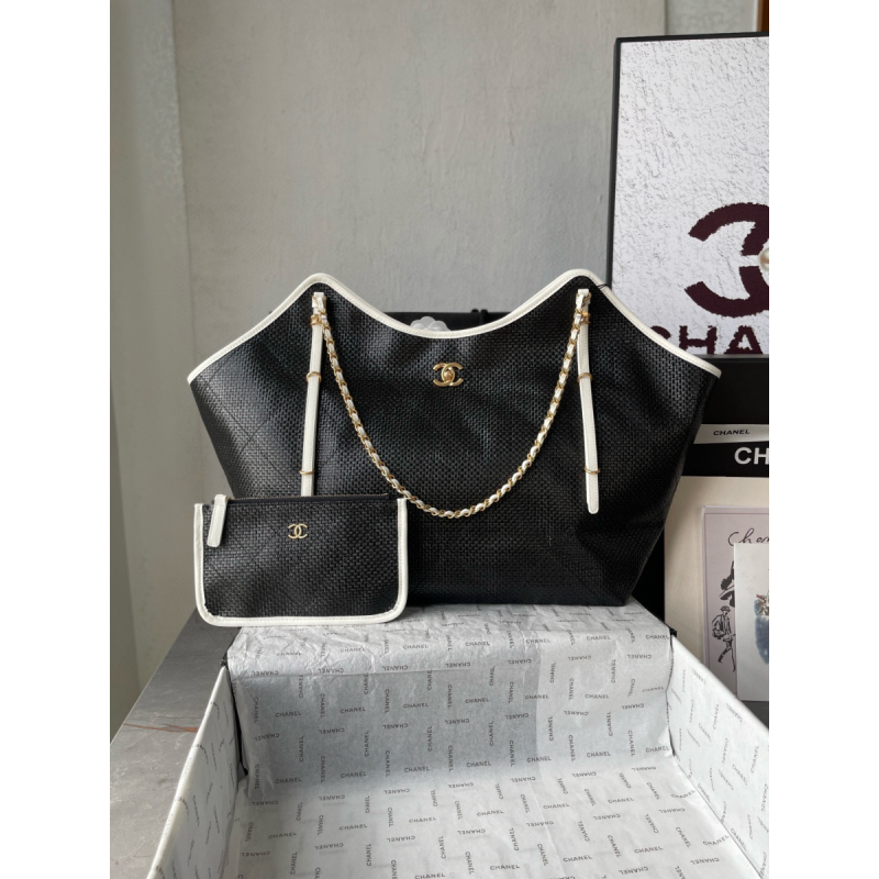 Chanel Maxi Shopper
