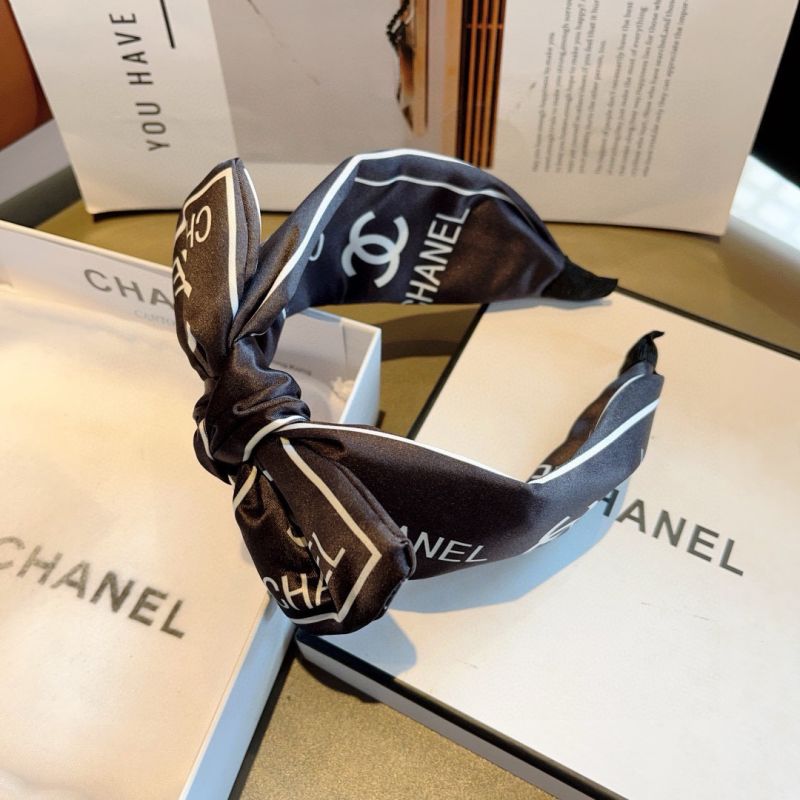 Chanel headband