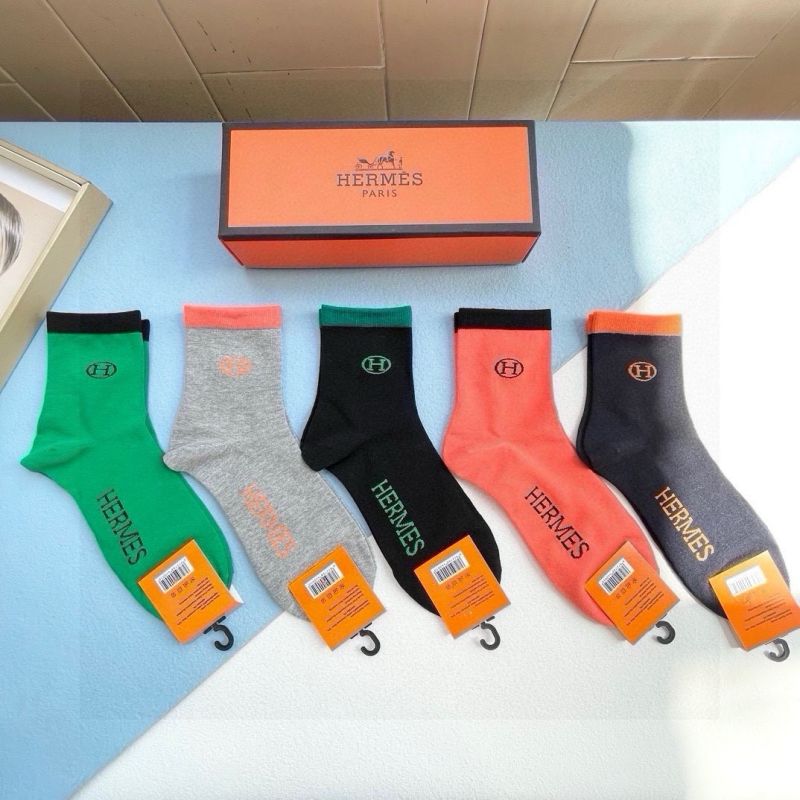 Hermes socks ( 5 pairs ) 