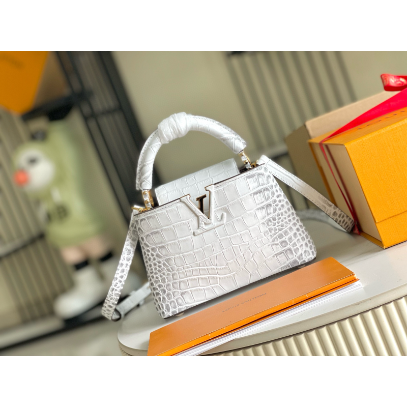 M21166 Capucines Mini in crocodile leather 