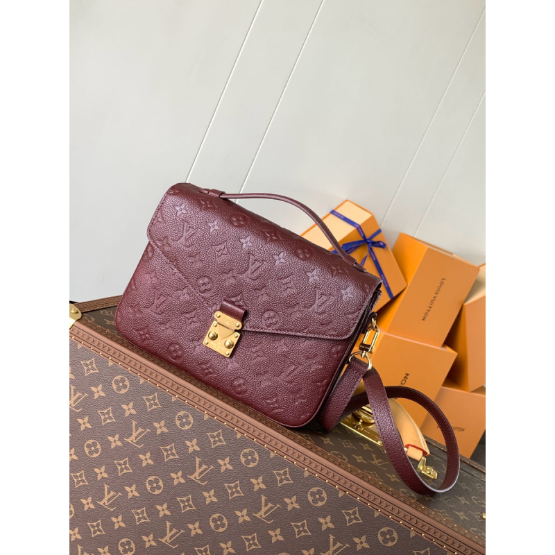 M25939Pochette Metis
